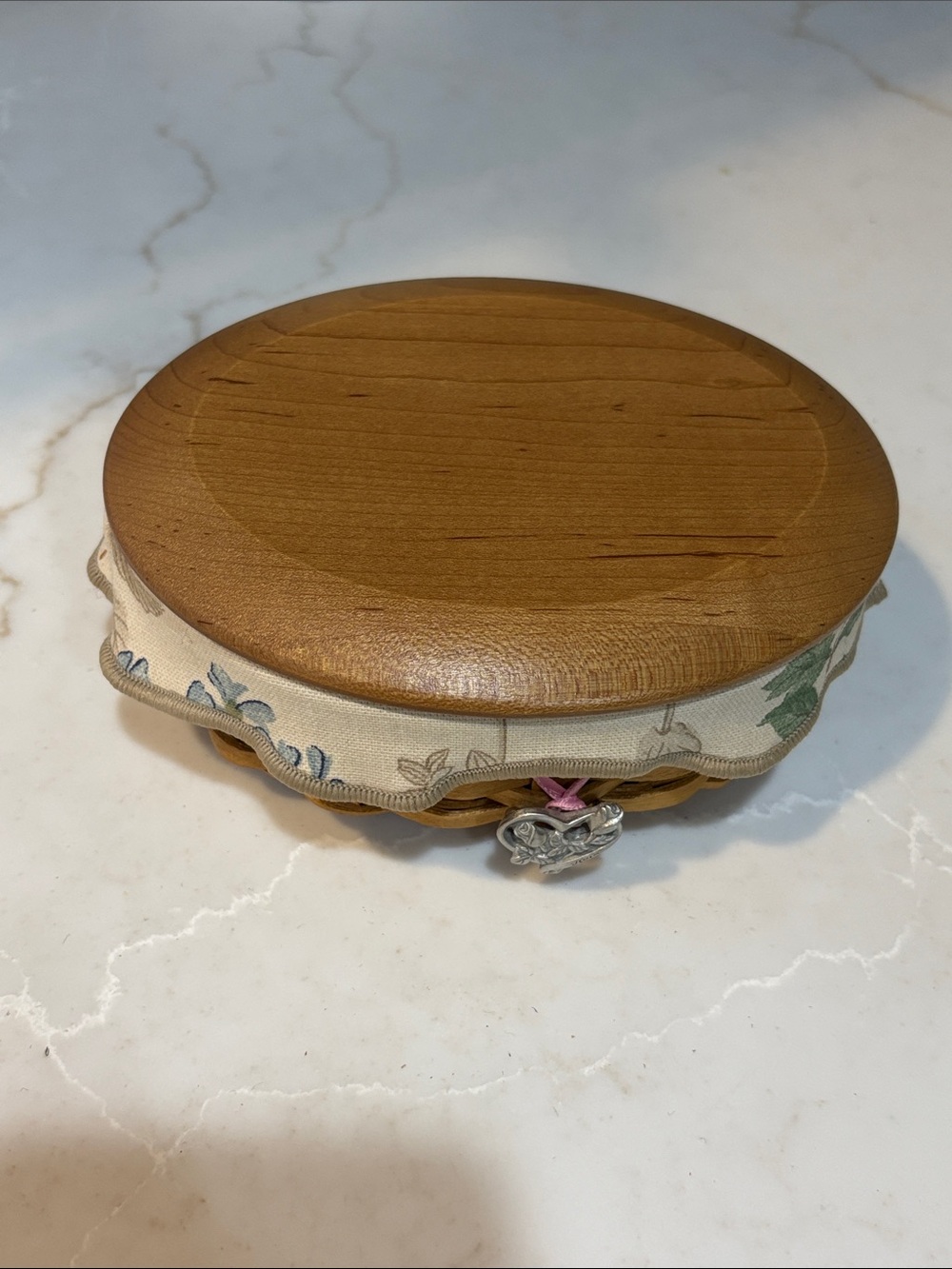 Longaberger 2003 Horizon of Hope Warm Brown Basket With Green Floral Lining - Picture 4 of 5
